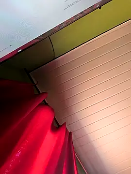 Mascarado01i online show from March 2026 04:54:01 PM