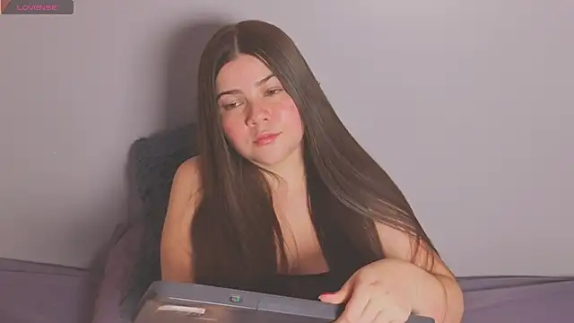 amyvans  online show from May 2026 11:44:02 PM
