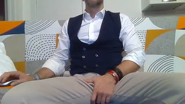 Eroshotlicker online show from December 2025 10:07:01 PM