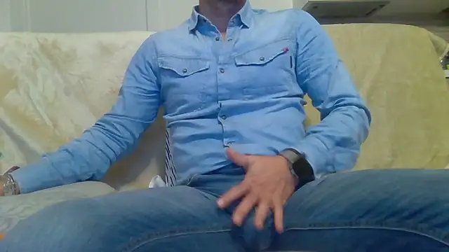 Eroshotlicker online show from March 2026 07:36:02 PM