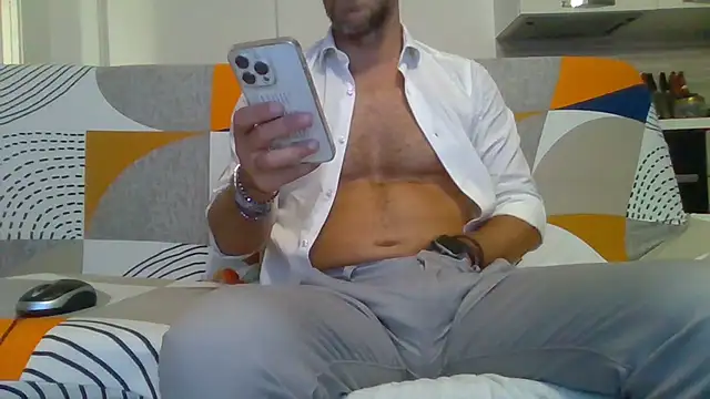 Snapshot of Eroshotlicker chatting on August 2026 09:18:02 PM Eroshotlicker online show from August 2026 09:18:02 PM