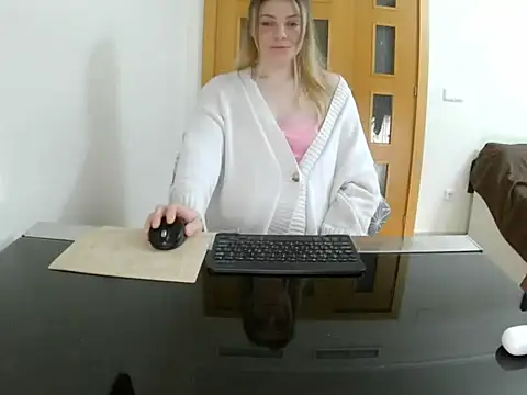 Snapshot of Adelyxveex chatting on December 2025 09:59:02 AM Adelyxveex online show from December 2025 09:59:02 AM