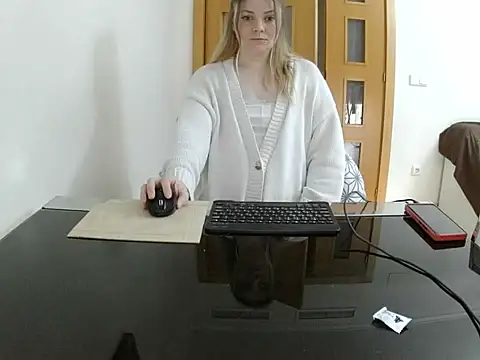 Snapshot of Adelyxveex chatting on December 2025 11:27:02 AM Adelyxveex online show from December 2025 11:27:02 AM