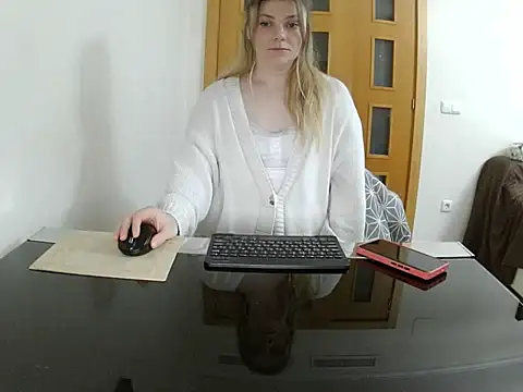 Snapshot of Adelyxveex chatting on December 2025 12:40:02 AM Adelyxveex online show from December 2025 12:40:02 AM