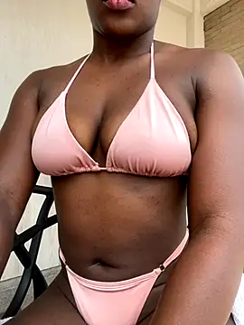 Snapshot of Milytylor chatting on November 2025 04:07:02 PM Milytylor online show from November 2025 04:07:02 PM