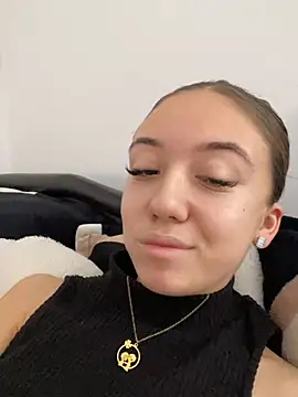 Snapshot of CristinaSw chatting on January 2026 12:53:02 PM CristinaSw online show from January 2026 12:53:02 PM