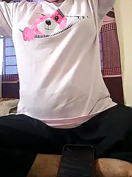 Snapshot of Jhunaki_789 chatting on April 2026 04:32:02 AM Jhunaki 789 online show from April 2026 04:32:02 AM