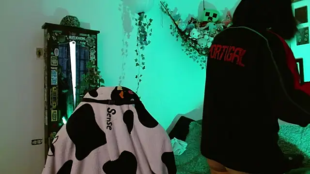 Snapshot of Layla_quinn chatting on January 2026 04:11:02 PM Layla quinn online show from January 2026 04:11:02 PM