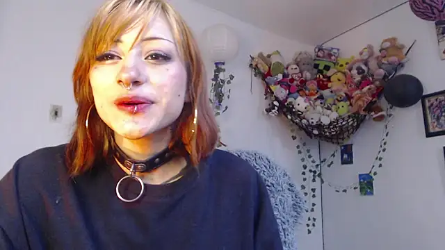 Layla quinn online show from May 2026 08:05:01 PM
