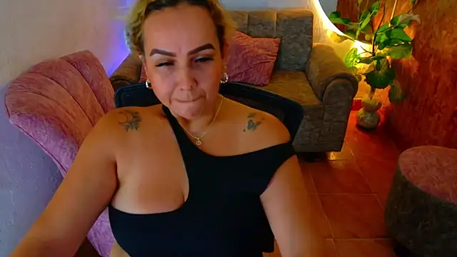 Aunty milf online show from April 2026 07:11:02 PM