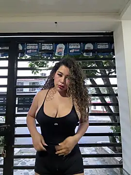 VictoriaaRose online show from November 2025 10:33:02 PM