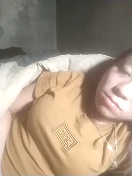 Snapshot of tieutam122 chatting on February 2026 02:13:01 PM tieutam122 online show from February 2026 02:13:01 PM