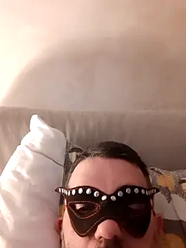 Snapshot of Vampiro83zz chatting on June 2026 09:30:01 PM Vampiro83zz online show from June 2026 09:30:01 PM