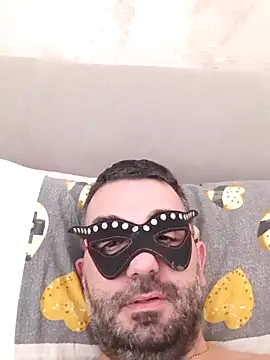 Snapshot of Vampiro83zz chatting on June 2026 12:53:02 PM Vampiro83zz online show from June 2026 12:53:02 PM