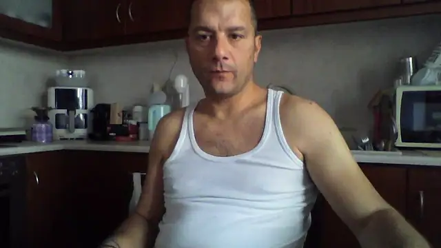 Snapshot of Billakos chatting on May 2026 07:14:02 AM Billakos online show from May 2026 07:14:02 AM