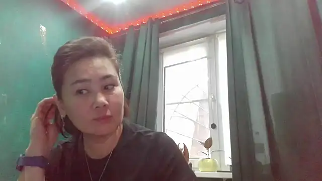 Snapshot of Nettie_Allie chatting on December 2025 10:56:02 AM Nettie Allie online show from December 2025 10:56:02 AM