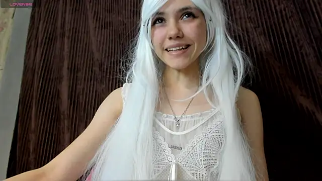 Snapshot of MissKotomissCat chatting on November 2025 01:41:02 AM MissKotomissCat online show from November 2025 01:41:02 AM