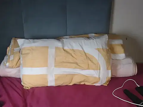 Snapshot of Chocolatebae86 chatting on December 2025 07:56:02 PM Chocolatebae86 online show from December 2025 07:56:02 PM