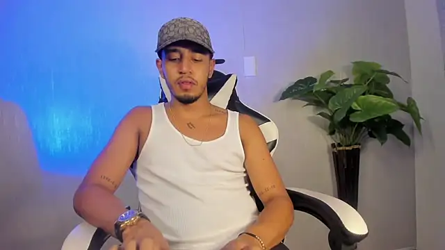 Snapshot of Brand_Collins chatting on December 2025 09:38:01 AM Brand Collins online show from December 2025 09:38:01 AM