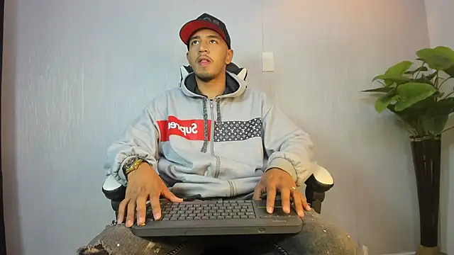 Snapshot of Brand_Collins chatting on January 2026 11:36:02 AM Brand Collins online show from January 2026 11:36:02 AM