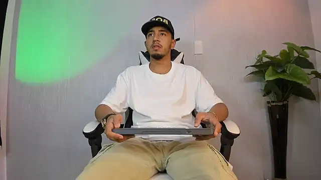 Snapshot of Brand_Collins chatting on February 2026 11:26:02 AM Brand Collins online show from February 2026 11:26:02 AM