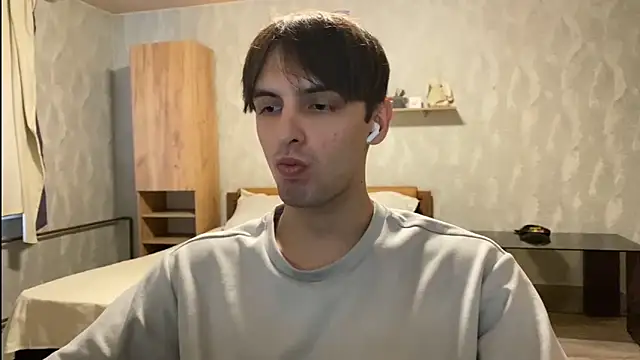 joshnovaq online show from May 2026 12:48:01 PM