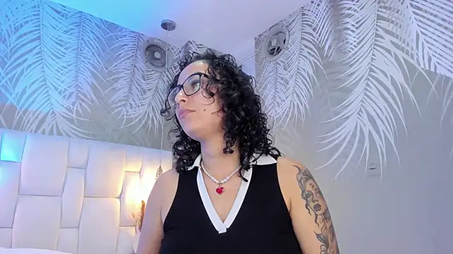 sarah sluty online show from July 2026 02:09:01 AM