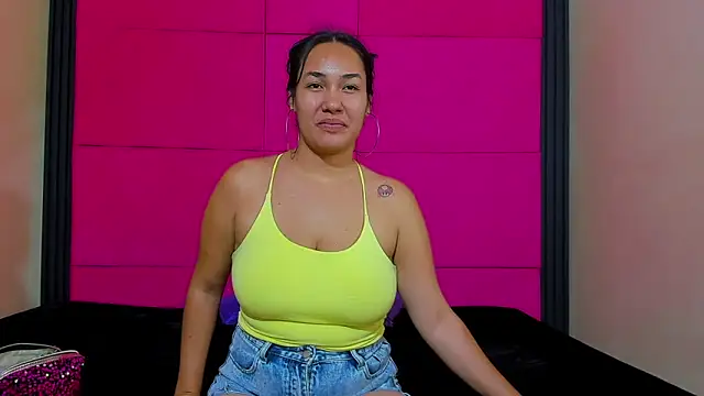 Snapshot of AzumiWalker chatting on February 2026 01:39:02 AM AzumiWalker online show from February 2026 01:39:02 AM