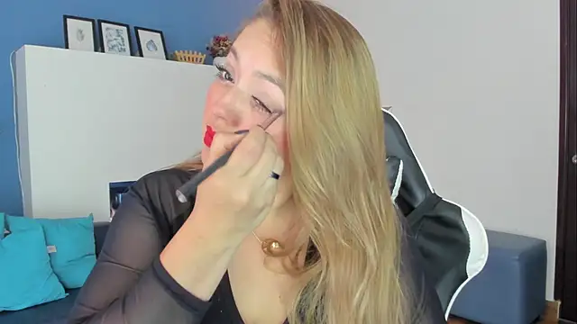 Anto Thompson online show from April 2026 08:25:02 PM