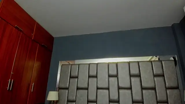 IsaSantoDomingo online show from February 2026 06:48:01 PM