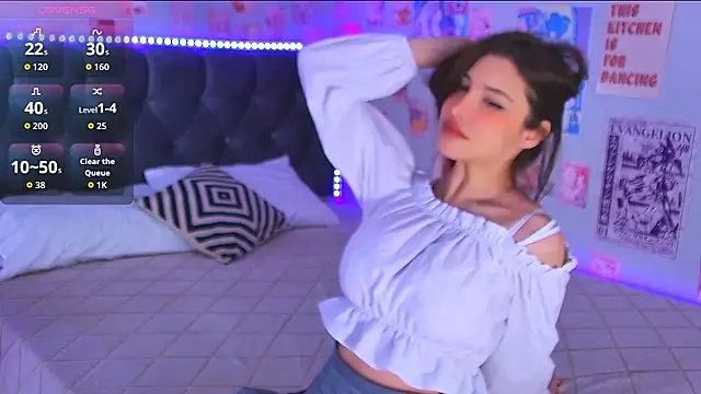 Danielle Eddwards online show from April 2026 05:51:02 AM