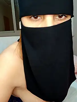 Snapshot of Ghizosexx69 chatting on January 2026 02:06:02 AM Ghizosexx69 online show from January 2026 02:06:02 AM