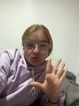 Snapshot of Celestte_gold chatting on February 2026 02:27:02 PM Celestte gold online show from February 2026 02:27:02 PM