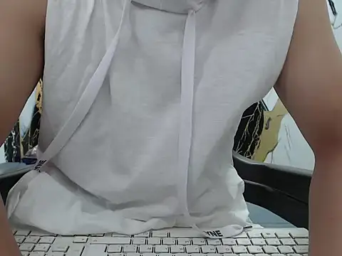 simonm667 online show from May 2026 08:07:02 PM