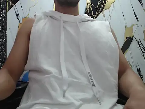 simonm667 online show from May 2026 08:29:01 PM
