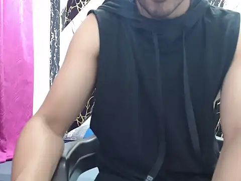 simonm667 online show from May 2026 09:00:02 PM