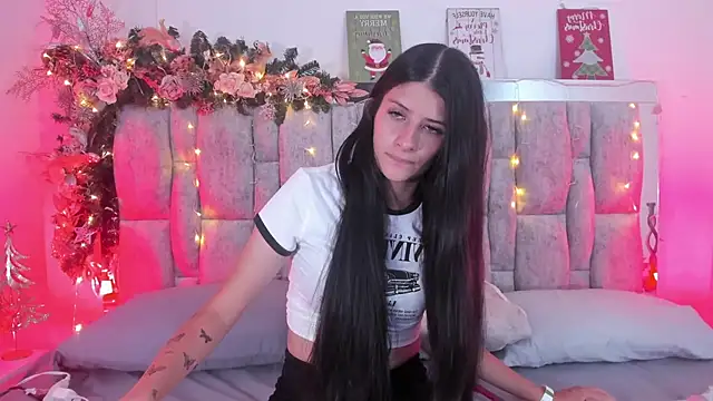 Snapshot of ZafiraNavarro chatting on December 2025 12:49:02 AM ZafiraNavarro online show from December 2025 12:49:02 AM