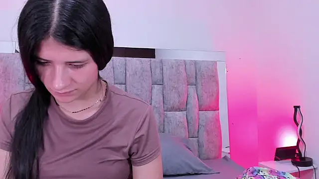 Snapshot of ZafiraNavarro chatting on January 2026 09:35:02 PM ZafiraNavarro online show from January 2026 09:35:02 PM