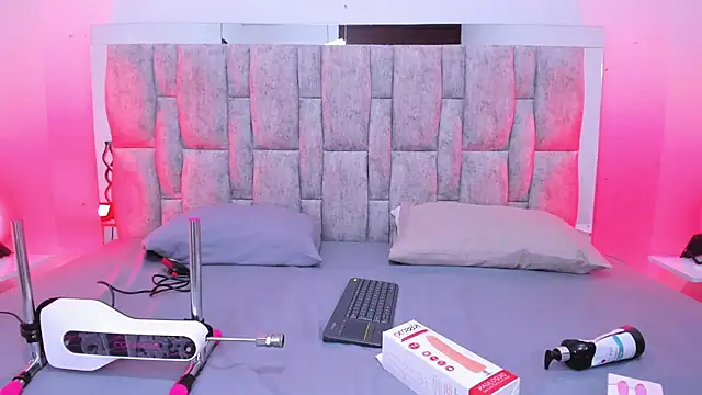 Snapshot of ZafiraNavarro chatting on February 2026 10:14:01 PM ZafiraNavarro online show from February 2026 10:14:01 PM