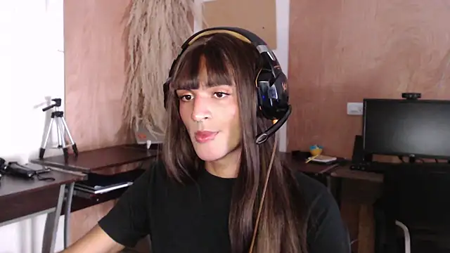 Snapshot of All_fetiche chatting on February 2026 04:02:02 PM All fetiche online show from February 2026 04:02:02 PM