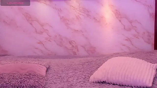 Dakota ferreti  online show from March 2026 09:15:01 PM