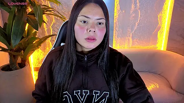 Snapshot of Polly_Tx chatting on February 2026 03:04:01 AM Polly Tx online show from February 2026 03:04:01 AM