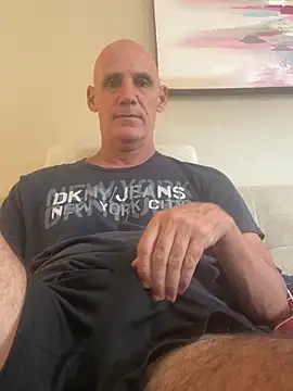 Elosoo online show from April 2026 10:09:02 PM