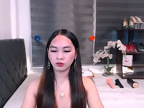 Snapshot of sylvannia_cumslut chatting on December 2025 12:12:01 PM sylvannia cumslut online show from December 2025 12:12:01 PM