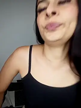 DARKJOLIE7 online show from April 2026 09:45:02 PM