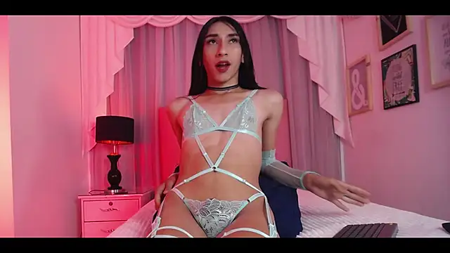 Snapshot of IsabelleDaza chatting on February 2026 12:12:01 PM IsabelleDaza online show from February 2026 12:12:01 PM