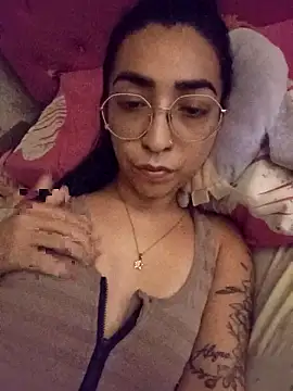 Snapshot of Yani-14 chatting on February 2026 06:40:02 AM Yani-14 online show from February 2026 06:40:02 AM