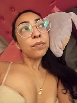 Snapshot of Yani-14 chatting on February 2026 08:35:01 AM Yani-14 online show from February 2026 08:35:01 AM