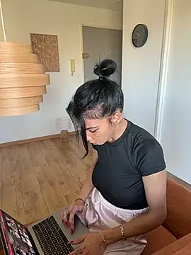 Snapshot of Soniaxxx31 chatting on February 2026 10:42:02 AM Soniaxxx31 online show from February 2026 10:42:02 AM