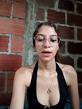 Snapshot of Vanneskk chatting on February 2026 07:43:01 PM Vanneskk online show from February 2026 07:43:01 PM